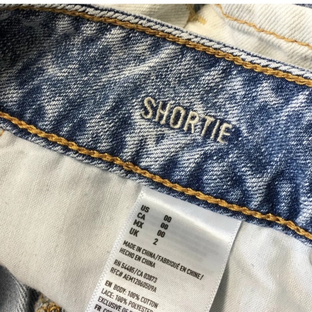 American Eagle Jean Shortie Shorts Size 00 Lace Detail Distressed White-Washed - Picture 8 of 8